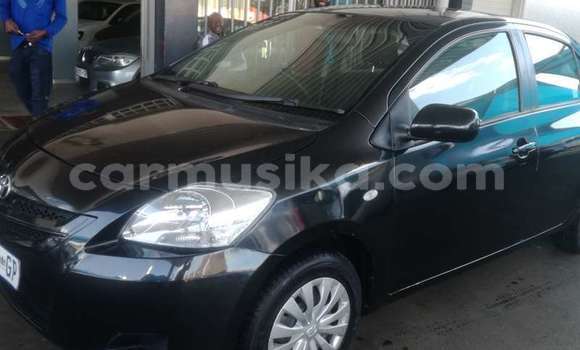 Nunua Ilio tumika Toyota Yaris Nyeusi Gari ndani ya Beitbridge nchini Matabeleland Kusini Nunua Ilio tumika Toyota Yaris Nyeusi Gari ndani ya Beitbridge nchini Matabeleland Kusini