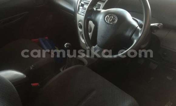 Nunua Ilio tumika Toyota Yaris Nyeusi Gari ndani ya Beitbridge nchini Matabeleland Kusini Nunua Ilio tumika Toyota Yaris Nyeusi Gari ndani ya Beitbridge nchini Matabeleland Kusini