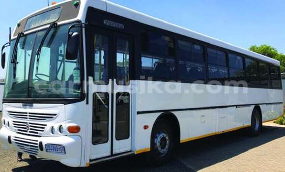 Acheter Occasion Voiture Mercedes‒Benz 300–Series Blanc à Beitbridge, Matabeleland South Acheter Occasion Voiture Mercedes‒Benz 300–Series Blanc à Beitbridge, Matabeleland South