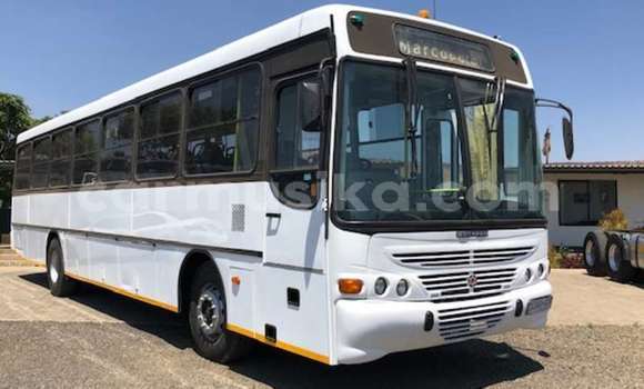 Acheter Occasion Voiture Mercedes‒Benz 300–Series Blanc à Beitbridge, Matabeleland South Acheter Occasion Voiture Mercedes‒Benz 300–Series Blanc à Beitbridge, Matabeleland South