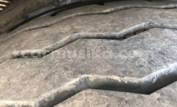 Nunua Ilio tumika Mercedes‒Benz M-klasse Nyingine Gari ndani ya Beitbridge nchini Matabeleland Kusini Nunua Ilio tumika Mercedes‒Benz M-klasse Nyingine Gari ndani ya Beitbridge nchini Matabeleland Kusini