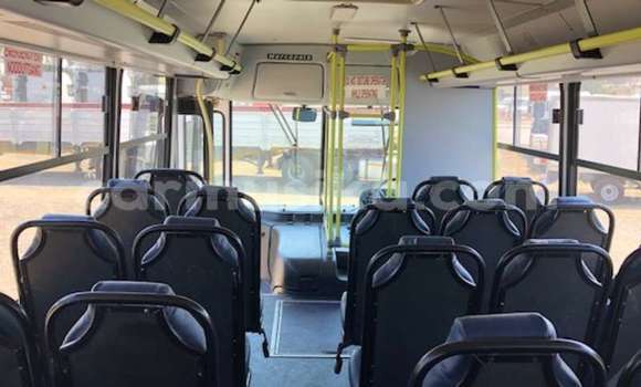 Nunua Ilio tumika Mercedes‒Benz M-klasse Nyingine Gari ndani ya Beitbridge nchini Matabeleland Kusini Nunua Ilio tumika Mercedes‒Benz M-klasse Nyingine Gari ndani ya Beitbridge nchini Matabeleland Kusini