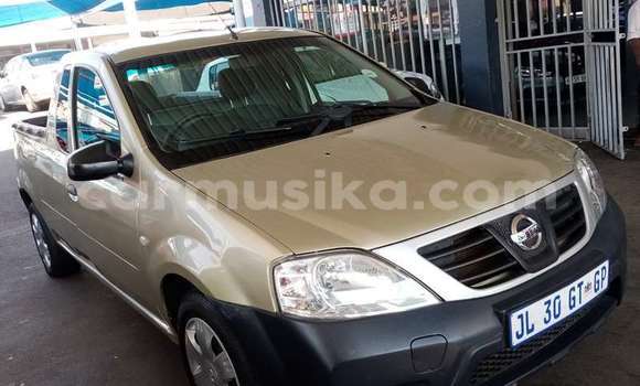 Buy Used Nissan NV200 Silver Car in Beitbridge in Matabeleland South Buy Used Nissan NV200 Silver Car in Beitbridge in Matabeleland South