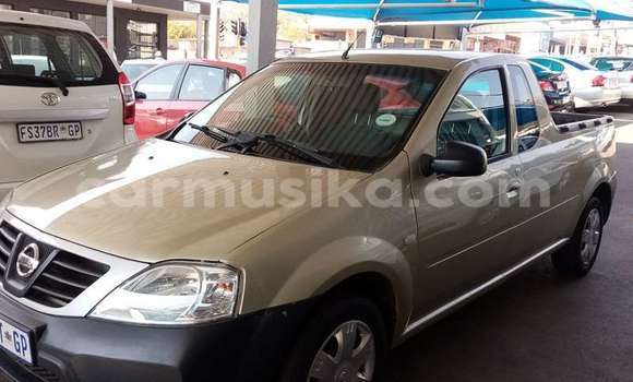 Buy Used Nissan NV200 Silver Car in Beitbridge in Matabeleland South Buy Used Nissan NV200 Silver Car in Beitbridge in Matabeleland South