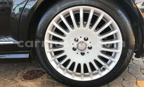 Acheter Occasion Voiture Mercedes‒Benz 250 Noir à Beitbridge, Matabeleland South Acheter Occasion Voiture Mercedes‒Benz 250 Noir à Beitbridge, Matabeleland South