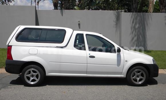 Buy Used Nissan NV200 White Car in Beitbridge in Matabeleland South Buy Used Nissan NV200 White Car in Beitbridge in Matabeleland South
