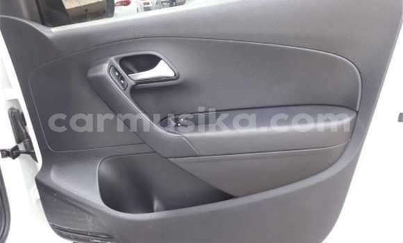 Acheter Occasion Voiture Volkswagen Polo GTI Blanc à Beitbridge, Matabeleland South Acheter Occasion Voiture Volkswagen Polo GTI Blanc à Beitbridge, Matabeleland South