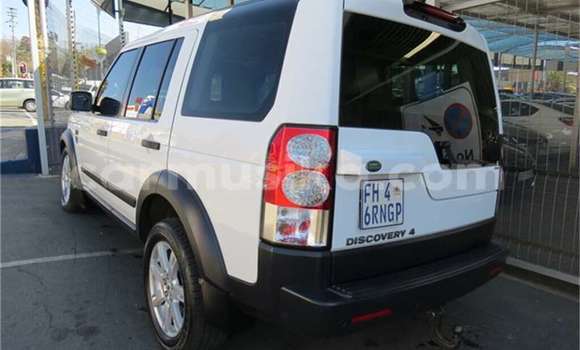 Acheter Occasion Voiture Land Rover Range Rover Blanc à Beitbridge, Matabeleland South Acheter Occasion Voiture Land Rover Range Rover Blanc à Beitbridge, Matabeleland South