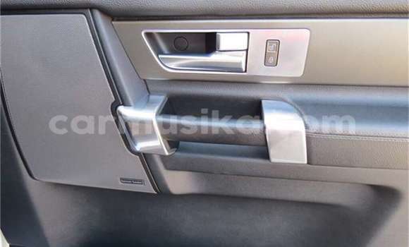 Acheter Occasion Voiture Land Rover Range Rover Blanc à Beitbridge, Matabeleland South Acheter Occasion Voiture Land Rover Range Rover Blanc à Beitbridge, Matabeleland South