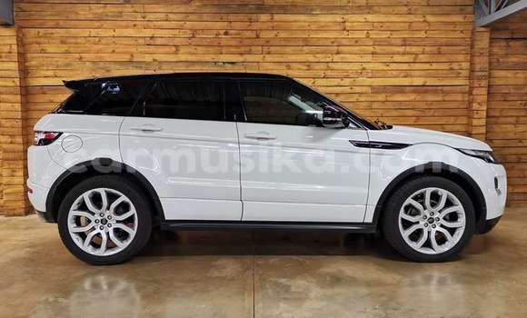 Buy Used Land Rover Discovery White Car in Beitbridge in Matabeleland South Buy Used Land Rover Discovery White Car in Beitbridge in Matabeleland South