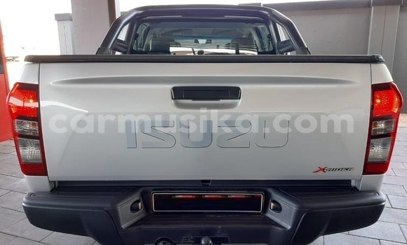 Acheter Occasion Voiture Isuzu KB Gris à Beitbridge, Matabeleland South Acheter Occasion Voiture Isuzu KB Gris à Beitbridge, Matabeleland South
