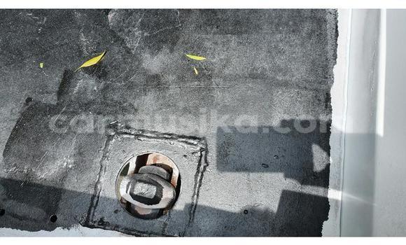 Acheter Occasion Voiture Nissan Urvan Blanc à Beitbridge, Matabeleland South Acheter Occasion Voiture Nissan Urvan Blanc à Beitbridge, Matabeleland South