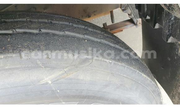 Acheter Occasion Voiture Nissan Urvan Blanc à Beitbridge, Matabeleland South Acheter Occasion Voiture Nissan Urvan Blanc à Beitbridge, Matabeleland South