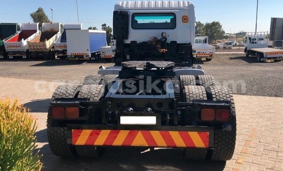 Tenga Tsaru Nissan Urvan Chena Mota in Beitbridge in Matabeleland South Tenga Tsaru Nissan Urvan Chena Mota in Beitbridge in Matabeleland South