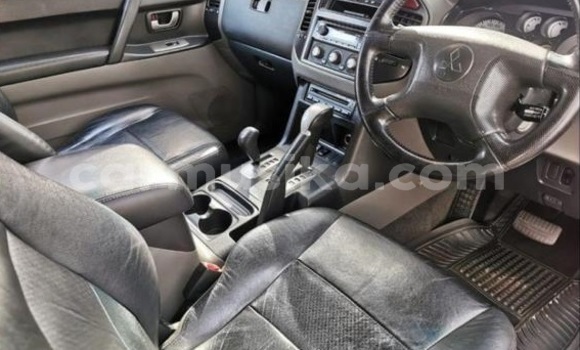 Acheter Import Voiture Mitsubishi Pajero Blanc à Beitbridge, Matabeleland South Acheter Import Voiture Mitsubishi Pajero Blanc à Beitbridge, Matabeleland South