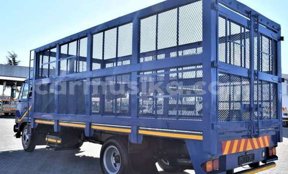 Buy Used Nissan UD Blue Truck in Beitbridge in Matabeleland South Buy Used Nissan UD Blue Truck in Beitbridge in Matabeleland South