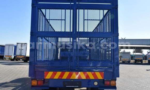 Buy Used Nissan UD Blue Truck in Beitbridge in Matabeleland South Buy Used Nissan UD Blue Truck in Beitbridge in Matabeleland South