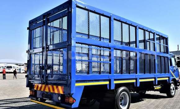 Buy Used Nissan UD Blue Truck in Beitbridge in Matabeleland South Buy Used Nissan UD Blue Truck in Beitbridge in Matabeleland South