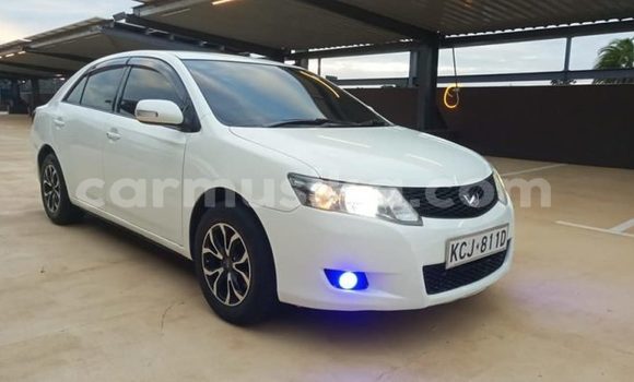 Buy Used Toyota Allion White Car in Beitbridge in Matabeleland South