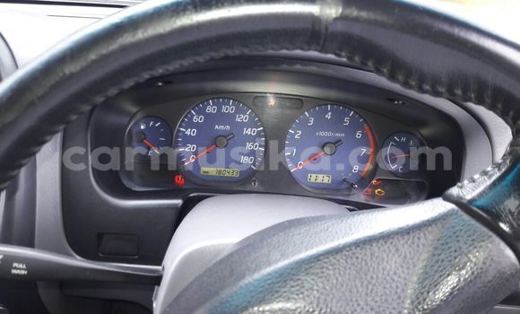 Acheter Occasion Voiture Nissan Hardbody Noir à Beitbridge, Matabeleland South Acheter Occasion Voiture Nissan Hardbody Noir à Beitbridge, Matabeleland South