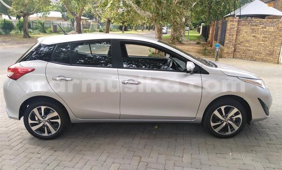 Buy Used Toyota Yaris Silver Car in Beitbridge in Matabeleland South Buy Used Toyota Yaris Silver Car in Beitbridge in Matabeleland South
