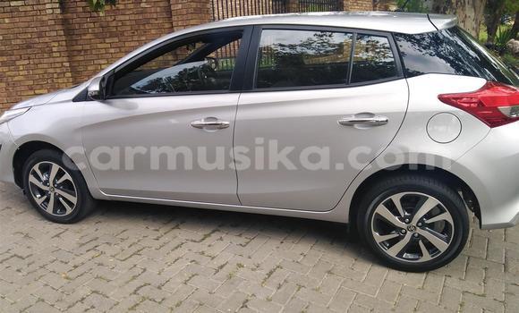 Buy Used Toyota Yaris Silver Car in Beitbridge in Matabeleland South Buy Used Toyota Yaris Silver Car in Beitbridge in Matabeleland South