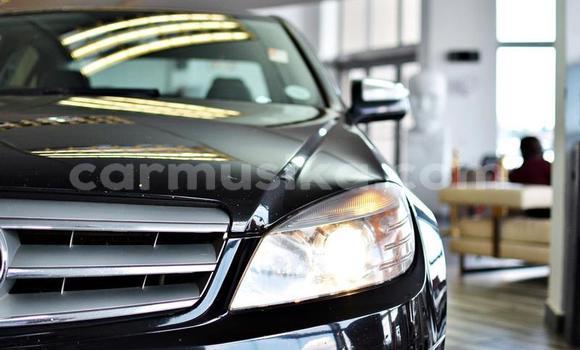 Tenga Tsaru Mercedes‒Benz C-klasse Nhema Mota in Mutare in Manicaland Tenga Tsaru Mercedes‒Benz C-klasse Nhema Mota in Mutare in Manicaland