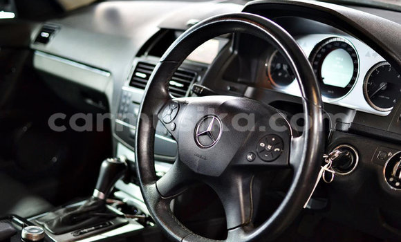 Tenga Tsaru Mercedes‒Benz C-klasse Nhema Mota in Mutare in Manicaland Tenga Tsaru Mercedes‒Benz C-klasse Nhema Mota in Mutare in Manicaland