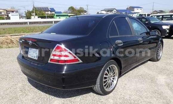 Tenga Tsaru Mercedes‒Benz E–Class Nhema Mota in Beitbridge in Matabeleland South Tenga Tsaru Mercedes‒Benz E–Class Nhema Mota in Beitbridge in Matabeleland South