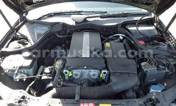 Tenga Tsaru Mercedes‒Benz E–Class Nhema Mota in Beitbridge in Matabeleland South Tenga Tsaru Mercedes‒Benz E–Class Nhema Mota in Beitbridge in Matabeleland South