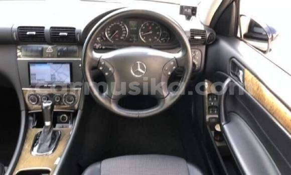 Buy Used Mercedes‒Benz E–Class White Car in Beitbridge in Matabeleland South Buy Used Mercedes‒Benz E–Class White Car in Beitbridge in Matabeleland South