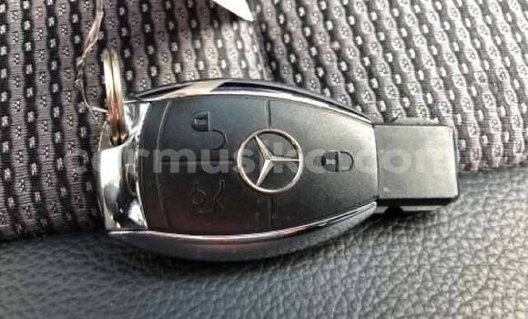 Buy Used Mercedes‒Benz E–Class White Car in Beitbridge in Matabeleland South Buy Used Mercedes‒Benz E–Class White Car in Beitbridge in Matabeleland South