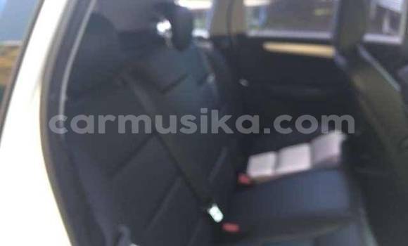 Acheter Occasion Voiture Mercedes‒Benz 230 Blanc à Beitbridge, Matabeleland South Acheter Occasion Voiture Mercedes‒Benz 230 Blanc à Beitbridge, Matabeleland South