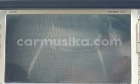 Nunua Ilio tumika Toyota Granvia Nyeupe Gari ndani ya Beitbridge nchini Matabeleland Kusini Nunua Ilio tumika Toyota Granvia Nyeupe Gari ndani ya Beitbridge nchini Matabeleland Kusini