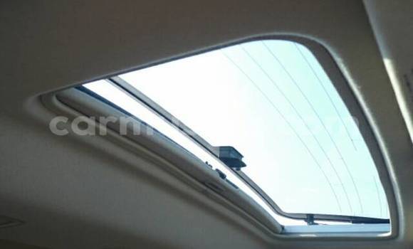 Nunua Ilio tumika Toyota Granvia Nyeupe Gari ndani ya Beitbridge nchini Matabeleland Kusini Nunua Ilio tumika Toyota Granvia Nyeupe Gari ndani ya Beitbridge nchini Matabeleland Kusini