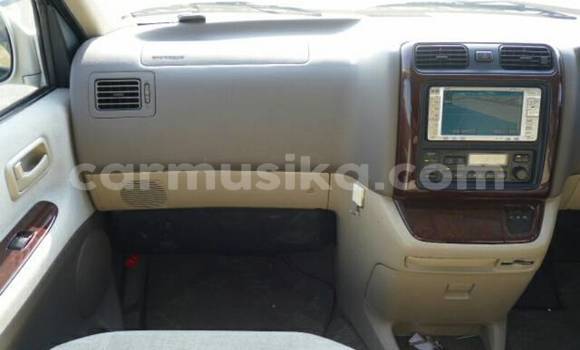 Nunua Ilio tumika Toyota Granvia Nyeupe Gari ndani ya Beitbridge nchini Matabeleland Kusini Nunua Ilio tumika Toyota Granvia Nyeupe Gari ndani ya Beitbridge nchini Matabeleland Kusini