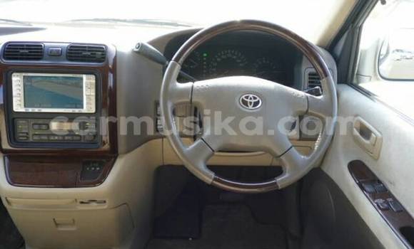 Nunua Ilio tumika Toyota Granvia Nyeupe Gari ndani ya Beitbridge nchini Matabeleland Kusini Nunua Ilio tumika Toyota Granvia Nyeupe Gari ndani ya Beitbridge nchini Matabeleland Kusini