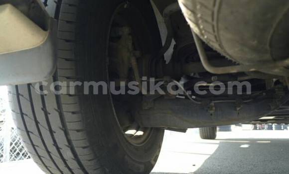 Nunua Ilio tumika Toyota Granvia Nyeupe Gari ndani ya Beitbridge nchini Matabeleland Kusini Nunua Ilio tumika Toyota Granvia Nyeupe Gari ndani ya Beitbridge nchini Matabeleland Kusini