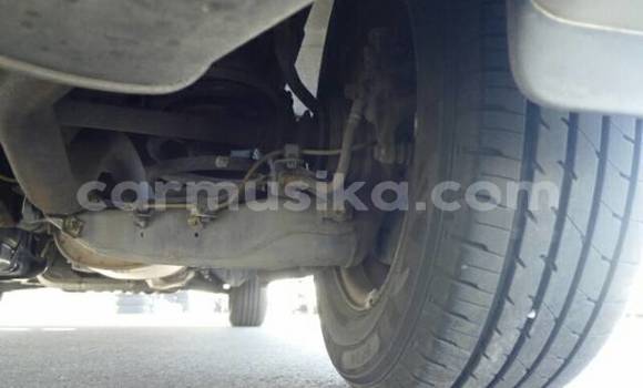 Nunua Ilio tumika Toyota Granvia Nyeupe Gari ndani ya Beitbridge nchini Matabeleland Kusini Nunua Ilio tumika Toyota Granvia Nyeupe Gari ndani ya Beitbridge nchini Matabeleland Kusini