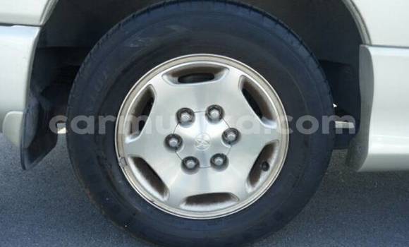 Nunua Ilio tumika Toyota Granvia Nyeupe Gari ndani ya Beitbridge nchini Matabeleland Kusini Nunua Ilio tumika Toyota Granvia Nyeupe Gari ndani ya Beitbridge nchini Matabeleland Kusini