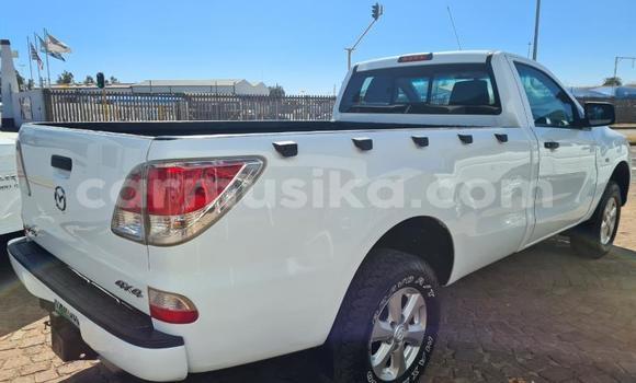 Buy Used Mazda BT-50 White Car in Alexandra Park in Harare Buy Used Mazda BT-50 White Car in Alexandra Park in Harare