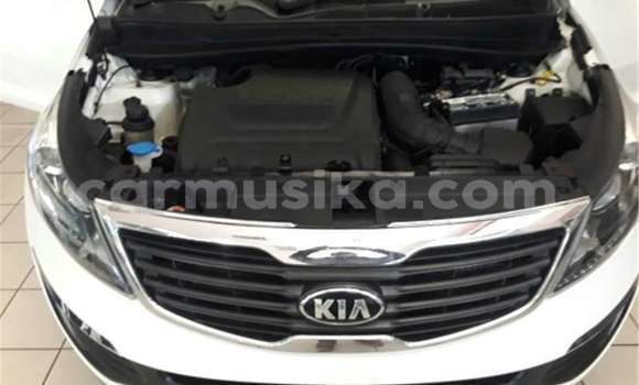 Acheter Occasion Voiture Kia Sportage Blanc à Beitbridge, Matabeleland South Acheter Occasion Voiture Kia Sportage Blanc à Beitbridge, Matabeleland South