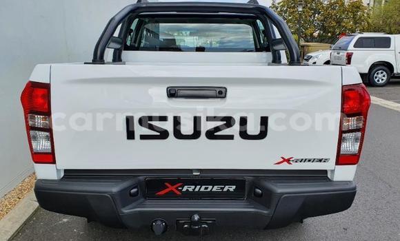 Acheter Occasion Voiture Isuzu KB Blanc à Beitbridge, Matabeleland South Acheter Occasion Voiture Isuzu KB Blanc à Beitbridge, Matabeleland South