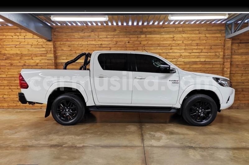 Big with watermark toyota hilux matabeleland south beitbridge 15702