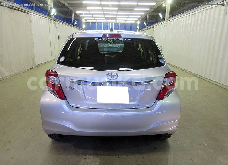 Big with watermark toyota vitz matabeleland south beitbridge 15704