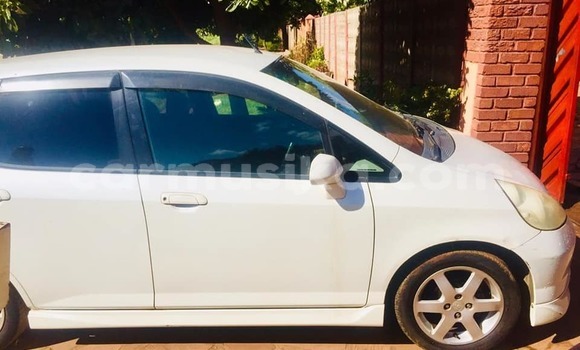 Buy Used Honda Fit White Car in Harare in Harare Buy Used Honda Fit White Car in Harare in Harare