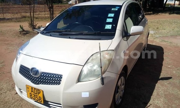 Buy Used Toyota Vitz White Car in Harare in Harare Buy Used Toyota Vitz White Car in Harare in Harare