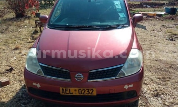 Acheter Occasion Voiture Nissan Tiida Rouge à Harare, Harare