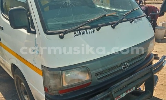 Buy Used Toyota Hiace White Car in Harare in Harare Buy Used Toyota Hiace White Car in Harare in Harare
