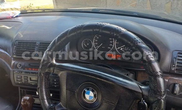 Tenga Tsaru BMW 3–Series Nhema Mota in Harare in Harare Tenga Tsaru BMW 3–Series Nhema Mota in Harare in Harare